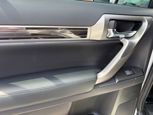 Used 2023 Lexus GX 460 Premium w/ Premium Package AWD/4WD image 25