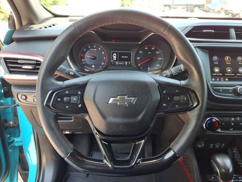 Used 2022 Chevrolet TrailBlazer RS AWD/4WD image 18