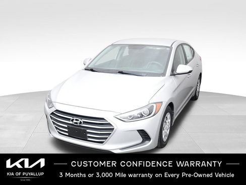 Used 2018 Hyundai Elantra SE w/ SE Connectivity Package 04 FWD image 1