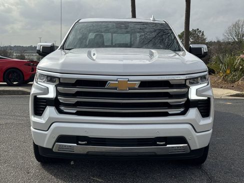 Used 2024 Chevrolet Silverado 1500 High Country w/ High Country Premium Package image 12