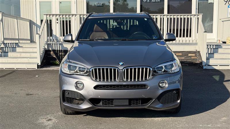 Used 2017 BMW X5 xDrive50i AWD/4WD image 9