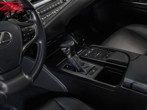 Used 2021 Lexus ES 250 image 25