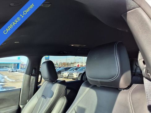 Used 2026 Chrysler Pacifica Select image 18