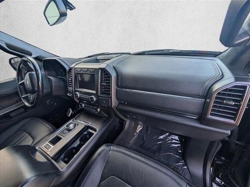 Used 2019 Ford Expedition Max Limited RWD image 23