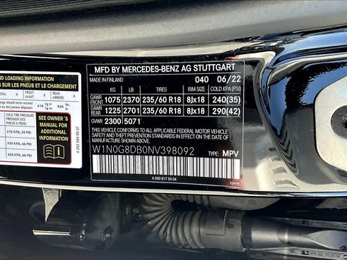 Used 2022 Mercedes-Benz GLC 300 w/ Premium Package Lite image 29