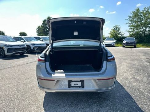 Used 2024 BMW i7 eDrive50 RWD image 35