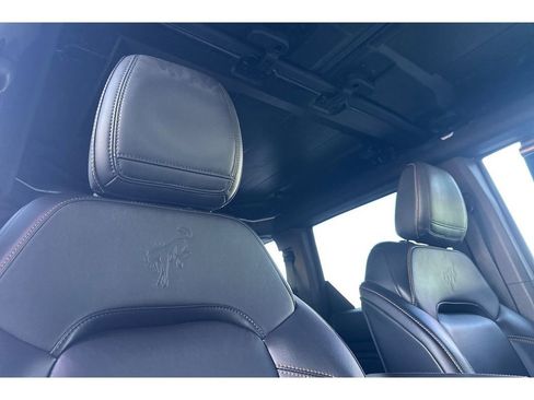 Used 2023 Ford Bronco Badlands image 18