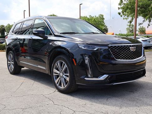Used 2020 Cadillac XT6 Premium Luxury AWD/4WD image 59
