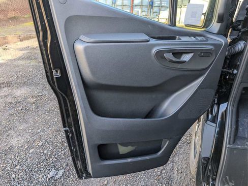 New 2025 Mercedes-Benz Sprinter 2500 image 22