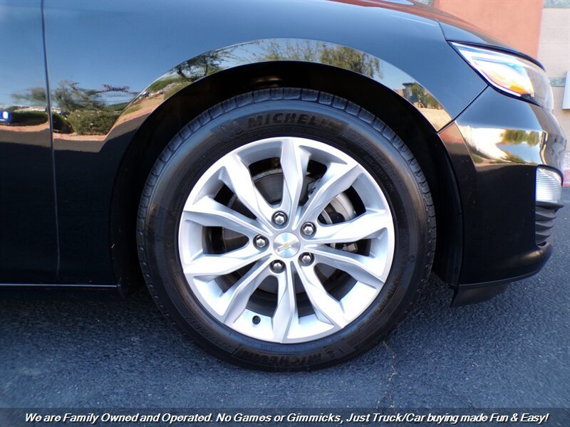 Used 2019 Chevrolet Malibu LT w/ Leather Package FWD image 45