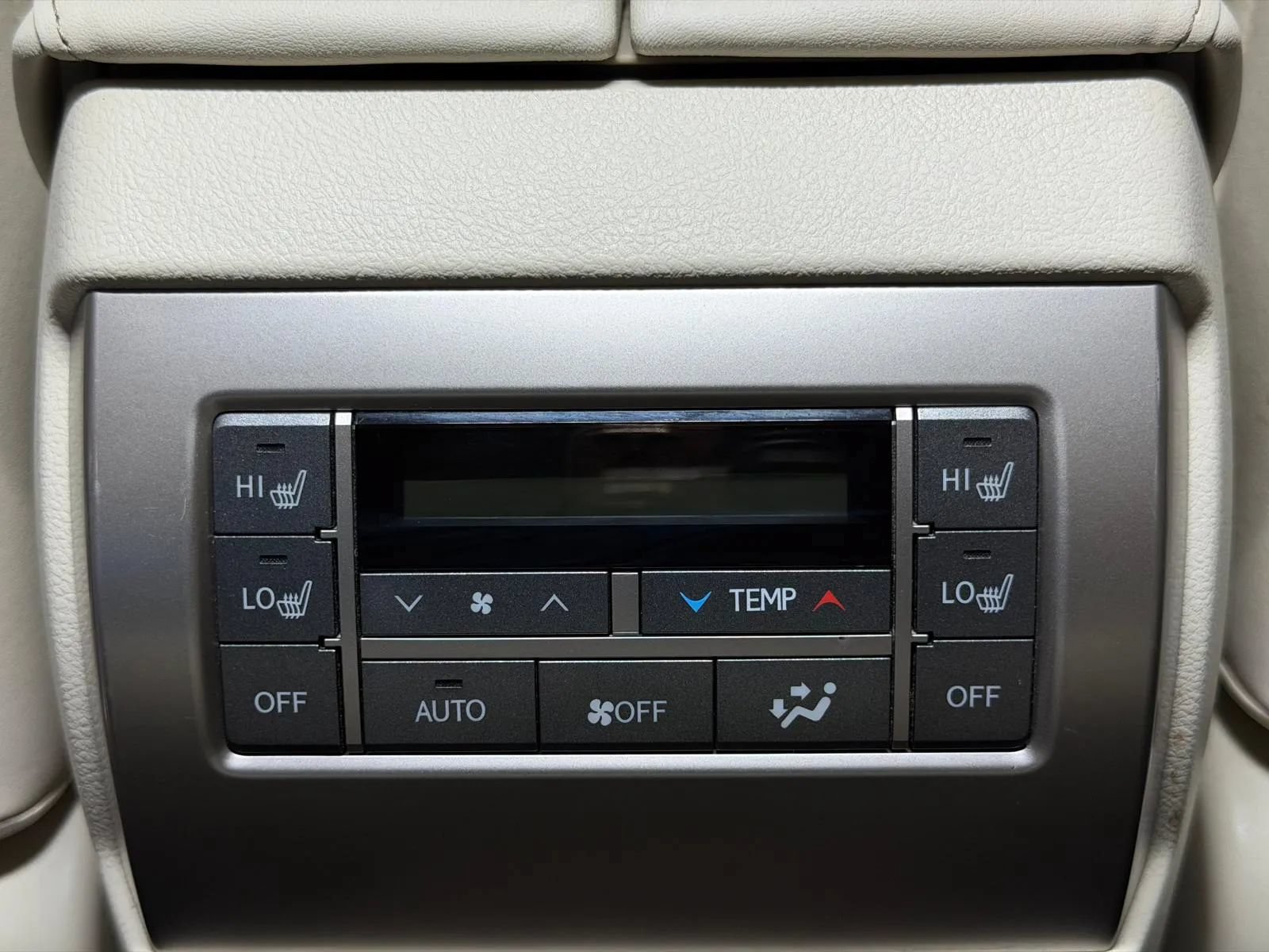 Used 2015 Lexus GX 460 w/ Premium Package AWD/4WD image 22
