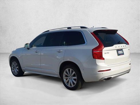 Used 2018 Volvo XC90 T6 Momentum w/ Convenience Package image 2