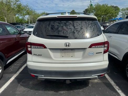 Used 2019 Honda Pilot Touring image 9