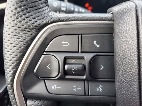 Used 2025 Toyota Tundra Limited image 24