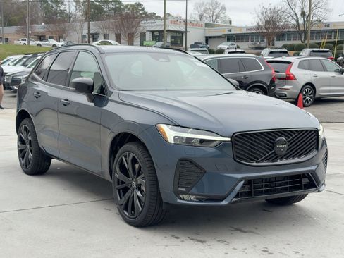 New 2026 Volvo XC60 B5 Ultra w/ Protection Package Premier image 7