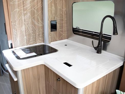 Used 2022 Mercedes-Benz Sprinter 3500 image 24