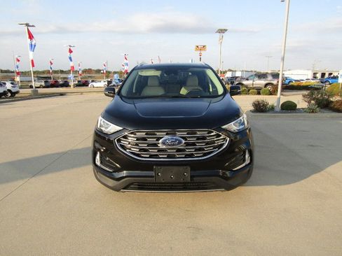 Used 2020 Ford Edge SEL w/ Convenience Package image 2
