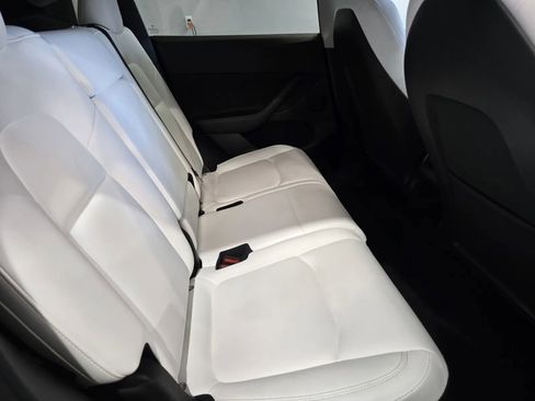 Used 2023 Tesla Model Y Long Range image 8