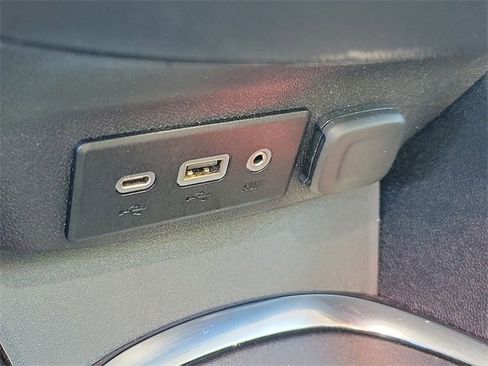 Used 2024 Chevrolet Malibu LT image 28