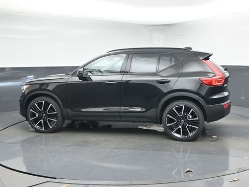 New 2026 Volvo XC40 B5 Ultra w/ Protection Package Premier image 5