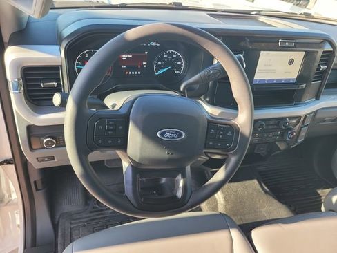 New 2025 Ford F550 4x4 SuperCab Super Duty image 38