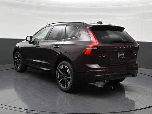 Used 2026 Volvo XC60 B5 Plus AWD/4WD image 3