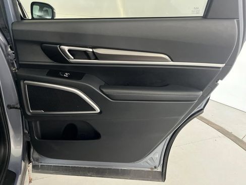Used 2025 Kia Telluride S FWD image 29