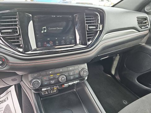 Used 2023 Dodge Durango GT RWD image 25