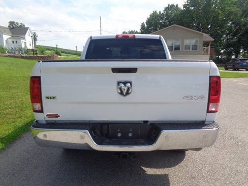 Used 2022 RAM 1500 Classic SLT w/ Electronics Group AWD/4WD image 4