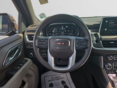 Used 2022 GMC Yukon XL SLT w/ Max Trailering Package AWD/4WD image 12