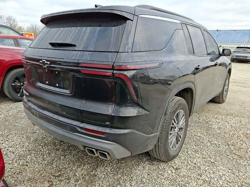 Used 2025 Chevrolet Traverse LT w/ Driver Confidence Package image 5