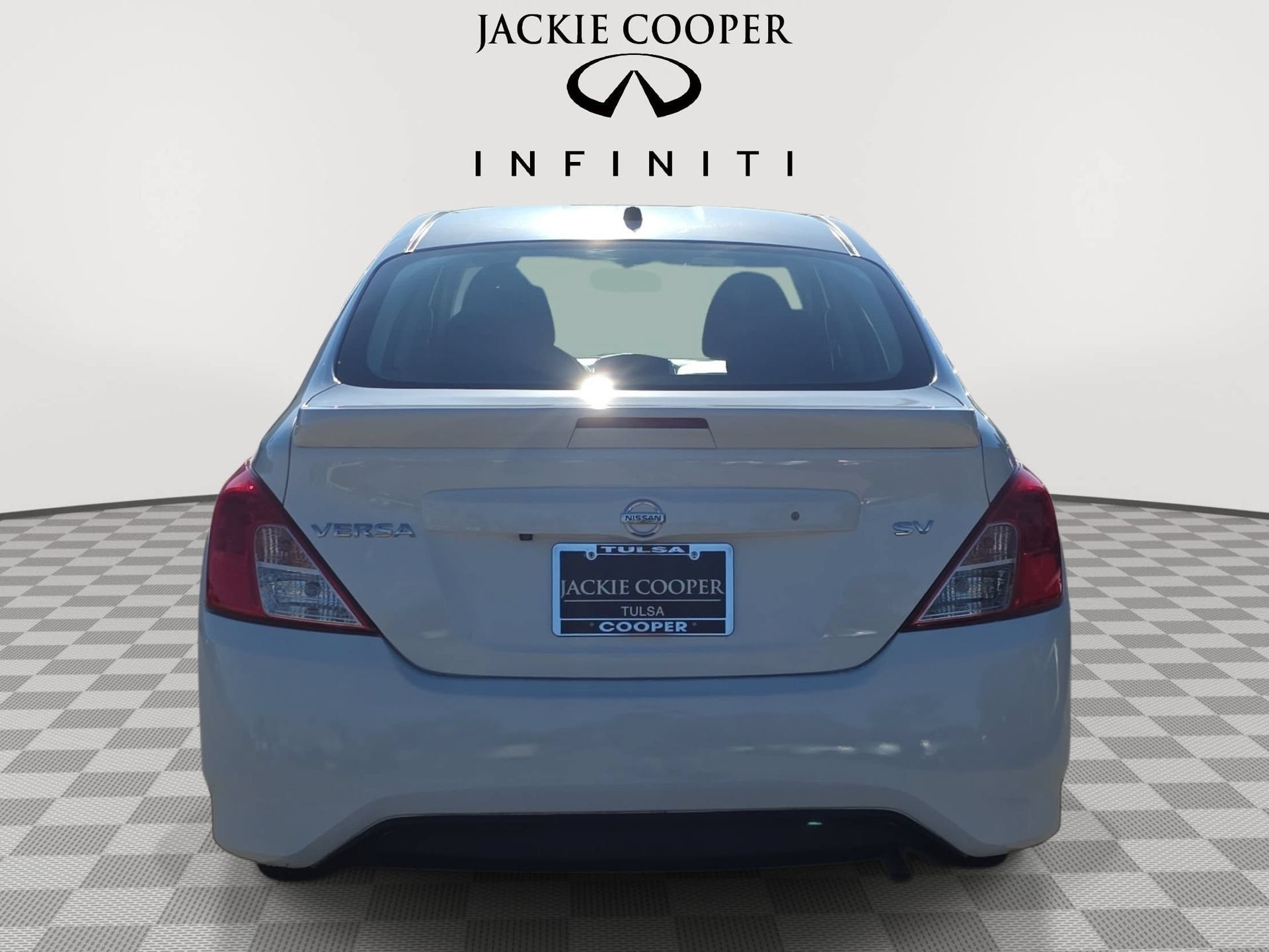 Used 2019 Nissan Versa SV FWD image 6