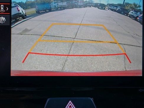 Used 2023 Kia Sorento LX image 22