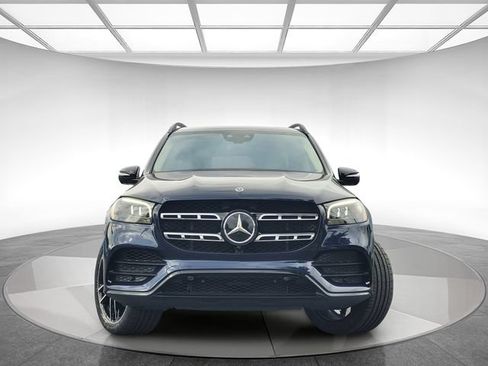 Used 2021 Mercedes-Benz GLS 580 4MATIC image 2