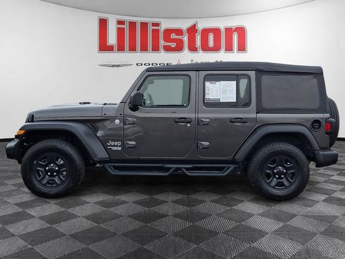 Used 2019 Jeep Wrangler Unlimited Sport AWD/4WD image 7