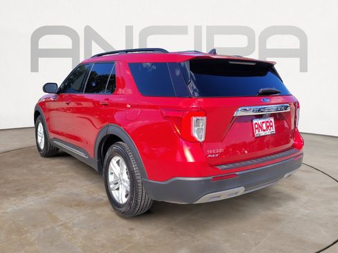 Used 2023 Ford Explorer XLT w/ Equipment Group 202A RWD image 8