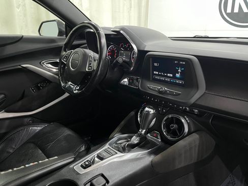 Used 2018 Chevrolet Camaro LT w/ RS Package RWD image 17