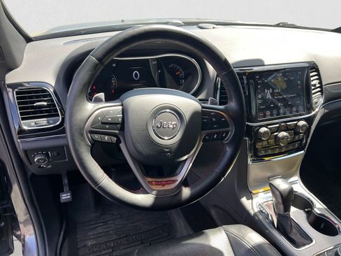 Used 2021 Jeep Grand Cherokee Trailhawk w/ Trailhawk Luxury Group AWD/4WD image 11