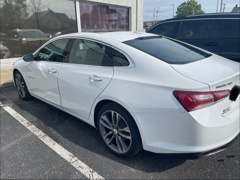 Used 2022 Chevrolet Malibu Premier w/ LPO, Floor Liner Package FWD image 3