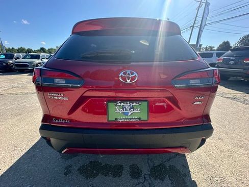 Used 2025 Toyota Corolla Cross XLE w/ Convenience Package AWD/4WD image 36