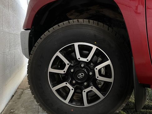 Used 2019 Toyota Tundra SR5 image 8