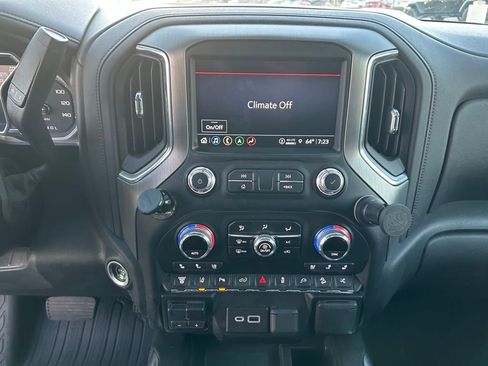 Used 2021 GMC Sierra 2500 Denali w/ Denali Ultimate Package AWD/4WD image 21