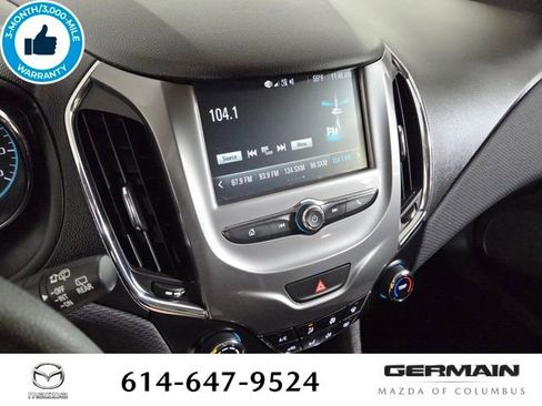 Used 2018 Chevrolet Cruze LT FWD image 25
