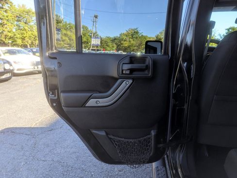 Used 2015 Jeep Wrangler Unlimited Sport w/ Quick Order Package 24S image 36