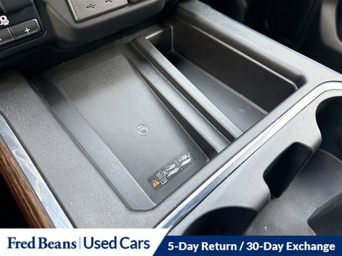 Used 2022 Chevrolet Silverado 1500 High Country w/ Technology Package image 36