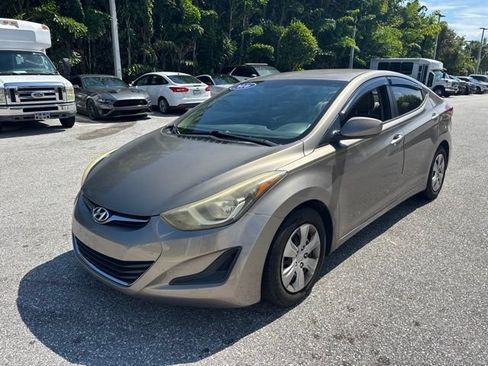 Used 2016 Hyundai Elantra SE FWD image 5
