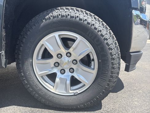 Used 2018 Chevrolet Silverado 1500 LT AWD/4WD image 4