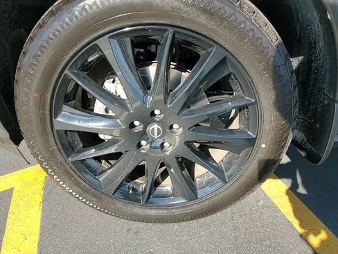 Used 2024 Nissan Murano SV w/ SV Midnight Edition Package image 8