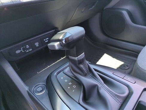 Used 2025 Kia K4 FWD image 12