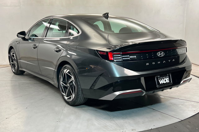 Used 2026 Hyundai Sonata SEL FWD image 3